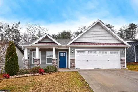 364 Greymark Ln, Boiling Springs, SC 29316