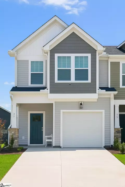 37 Mardale Ln, Greenville, SC 29609