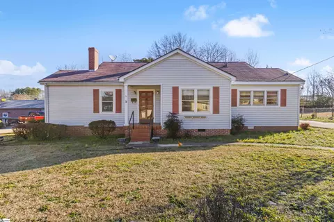 603 Hickory St, Clinton, SC 29325