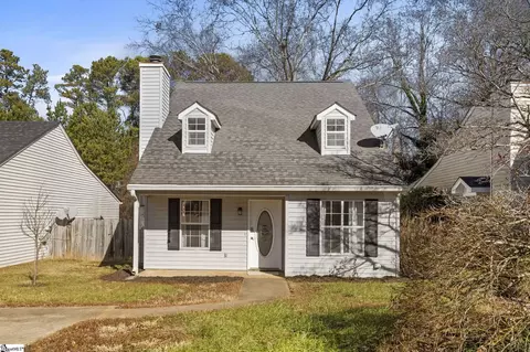 107 Creekpoint Dr, Greenville, SC 29617
