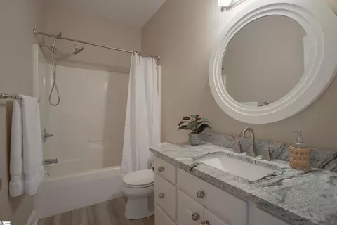 Bath - 114 Warren Dr, Easley, SC 29640 photo 5 of 5