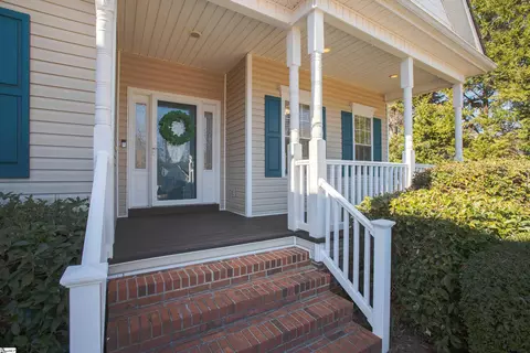Exterior - 114 Warren Dr, Easley, SC 29640 photo 2 of 11