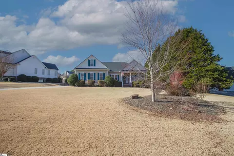 Exterior - 114 Warren Dr, Easley, SC 29640 photo 10 of 11