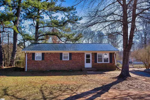 511 W Manning St, Chesnee, SC 29323