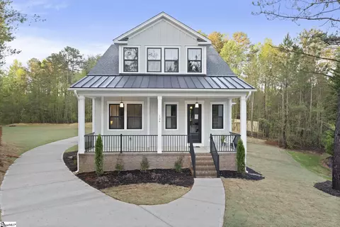 Exterior - 124 Barnett Way, Easley, SC 29640 photo 2 of 7