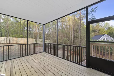 Exterior - 124 Barnett Way, Easley, SC 29640 photo 5 of 7
