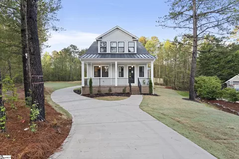 Exterior - 124 Barnett Way, Easley, SC 29640 photo 6 of 7