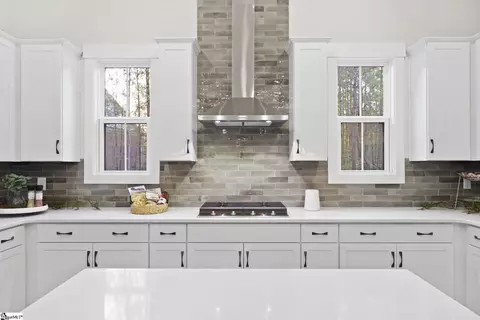 Kitchen - 124 Barnett Way, Easley, SC 29640 photo 3 of 3