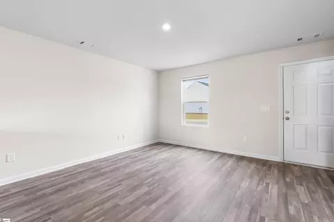 1200 Short Meadow Ct, Greer, SC 29650 photo 4