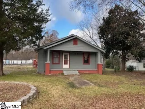 52 Ross Rd, Spartanburg, SC 29301
