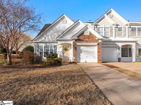 338 Claybrooke Dr, Greer, SC 29650