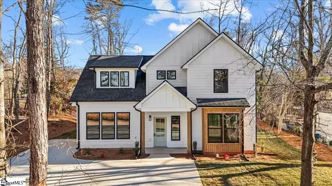 102 Hillandale Rd, Greenville, SC 29609