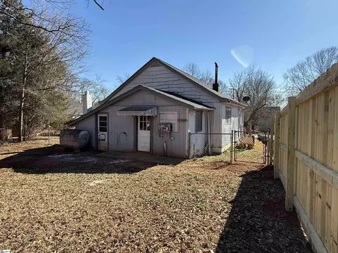 Exterior - 116 Brown St, Greer, SC 29650 photo 4 of 5