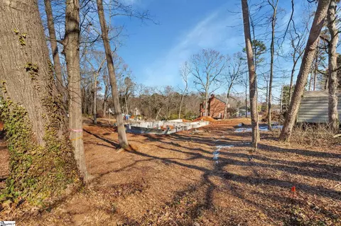 Exterior - 111 Williamsburg Dr, Greer, SC 29651 photo 7 of 13