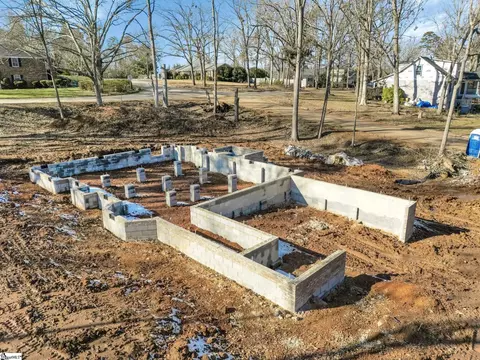 Other - 111 Williamsburg Dr, Greer, SC 29651 photo 3 of 12