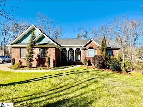 100 Gilmer Cir, Anderson, SC 29626
