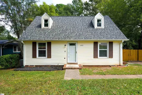 102 Sherry Ln, Easley, SC 29640