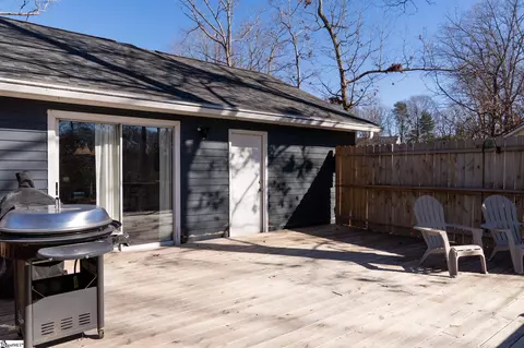 Exterior - 4 Moriston Rd, Mauldin, SC 29662 photo 10 of 13