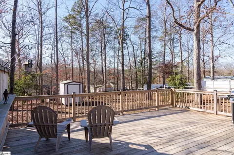 Exterior - 4 Moriston Rd, Mauldin, SC 29662 photo 4 of 13
