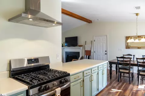 Kitchen - 4 Moriston Rd, Mauldin, SC 29662 photo 1 of 6