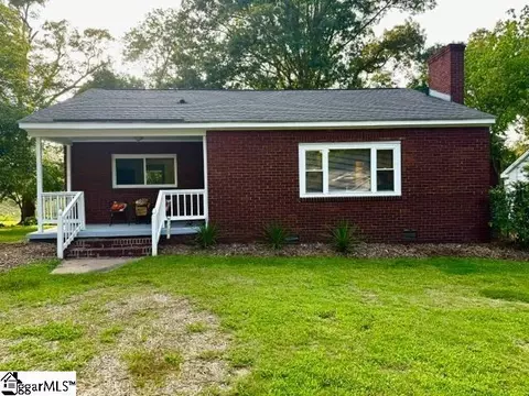 59 E Cork St, Ware Shoals, SC 29692 photo 1