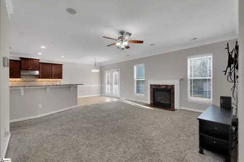 Living - 60 Killarney Ln, Greer, SC 29650 photo 4 of 4