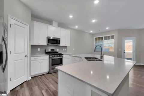 Kitchen - 302 E Compass Way, Easley, SC 29640 photo 1 of 3