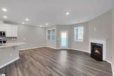 Living - 302 E Compass Way, Easley, SC 29640 photo 2 of 2