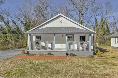111 Norwood St, Greenville, SC 29611