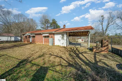 Exterior - 3 Hawthorne St, Honea Path, SC 29654 photo 2 of 3