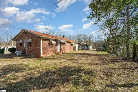 Exterior - 3 Hawthorne St, Honea Path, SC 29654 photo 1 of 3