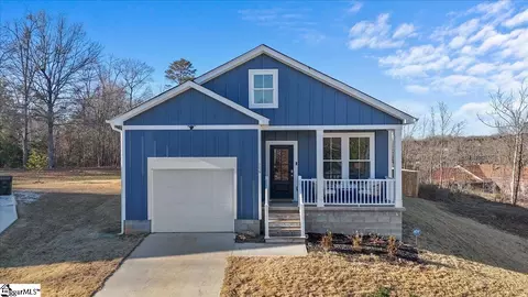 106 Aiken Dos Ln, Taylors, SC 29687