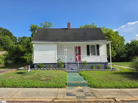 215 Washington St, Clinton, SC 29325