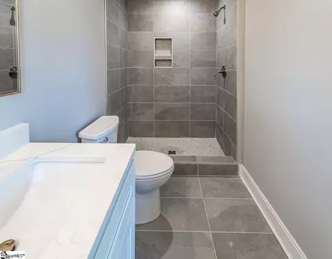 100 Laurel Dr, Greenville, SC 29607 photo 13