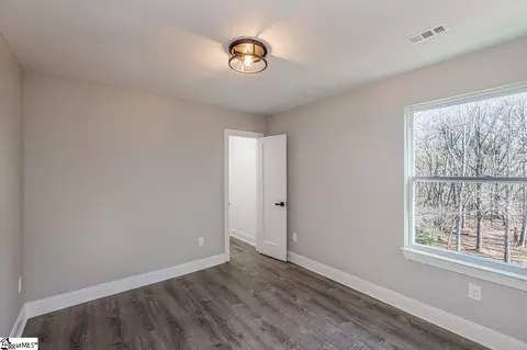 100 Laurel Dr, Greenville, SC 29607 photo 15