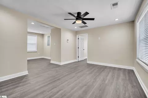 Living - 136 14th St, Gaffney, SC 29340 photo 4 of 4