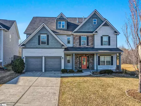 31 Grand River Ln, Simpsonville, SC 29681