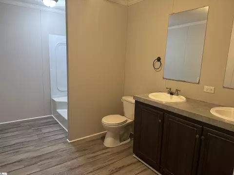 115 Deer Point Rd, Union, SC 29379 photo 11