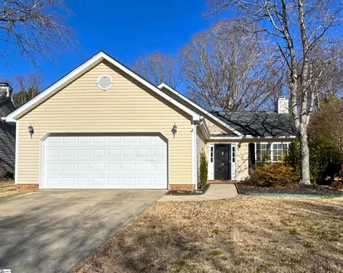 12 Summerlin Pl, Simpsonville, SC 29680