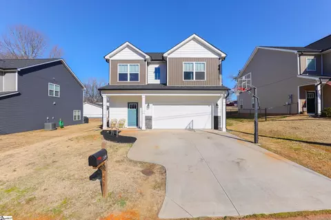 Exterior - 209 Phillips Ave, Easley, SC 29640 photo 5 of 6
