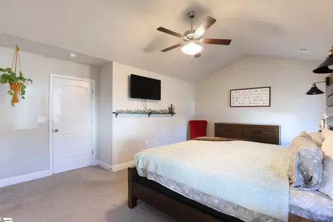 Bedroom - 209 Phillips Ave, Easley, SC 29640 photo 2 of 4