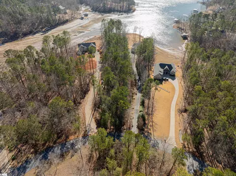 76 E Commodore Dr, Cross Hill, SC 29332 photo 3