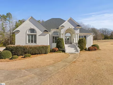 383 Benford Dr, Boiling Springs, SC 29316