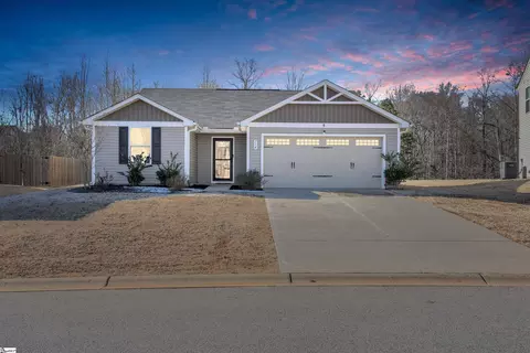 114 Barrington Creek Rd, Piedmont, SC 29673