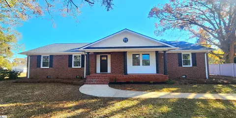 205 Old Grove Rd, Piedmont, SC 29673