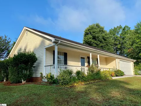 6 Ridgeside Ct, Greenville, SC 29617