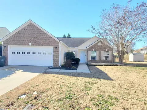 506 Fountainbrook Ln, Fountain Inn, SC 29644