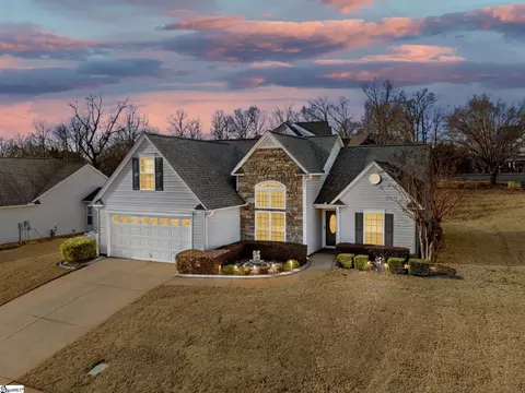 340 Milhaven Dr, Spartanburg, SC 29301