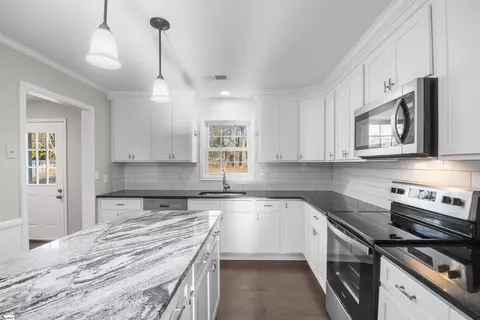 305 Roberts Rd, Williamston, SC 29697 photo 17