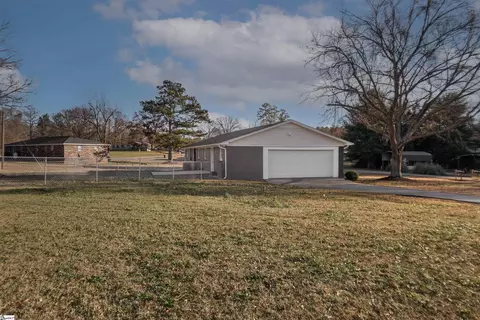 305 Roberts Rd, Williamston, SC 29697 photo 6